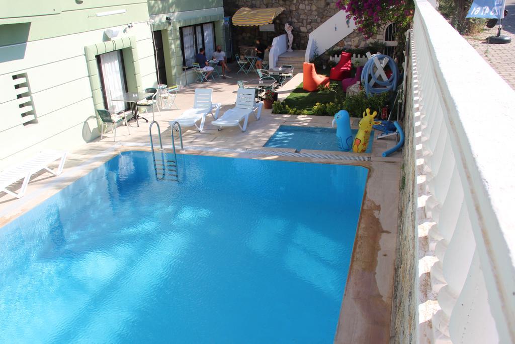 Kabasakal Hotel Çeşme Exterior photo