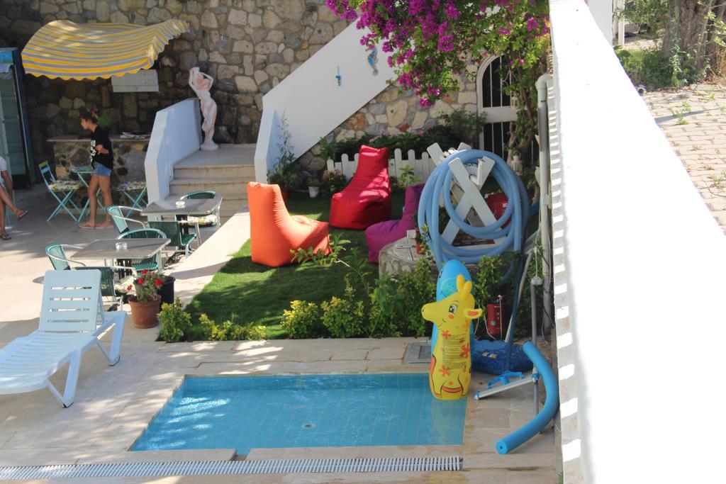 Kabasakal Hotel Çeşme Exterior photo